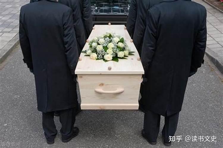 梦见死去的外公在棺材里活了